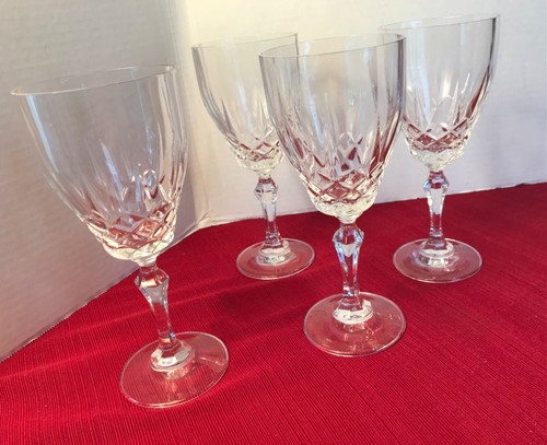 Goblets nobility pattern - goblets,